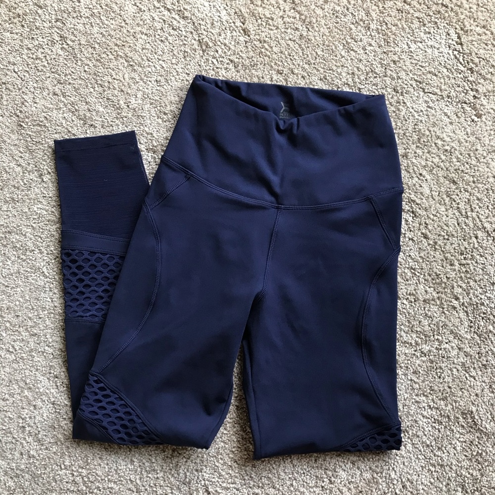 BETTERBODIES leggings